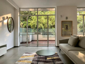 Renovated penthouse near Hayarkon Park - 3 bedroom